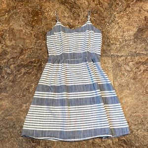 3/$16 Old Navy Dress M 100% Cotton Shirred Lined Adjustable Straps Blue White